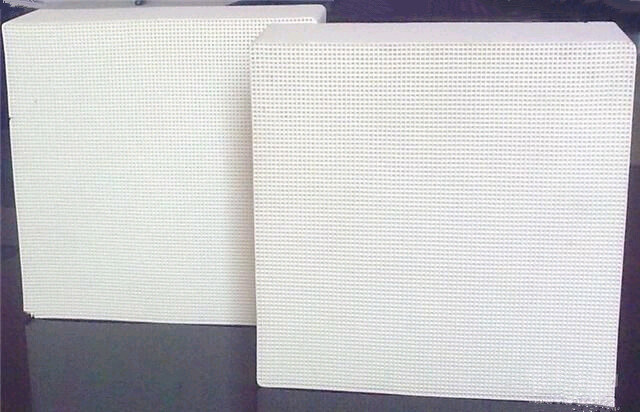 Car Exhaust Honeycomb Ceramic Catalyst Carrier Substrate