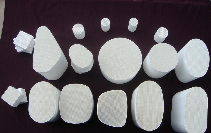 Car Honeycomb Ceramics Cordierite Honeycomb Ceramic Substrate