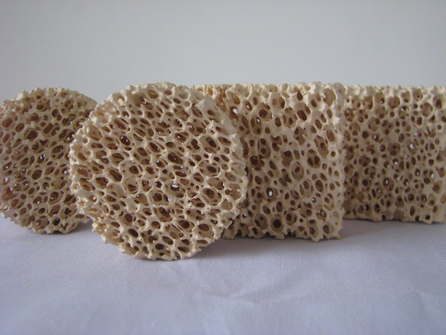 Zirconia Ceramic Foam Filter Heat Resistant 1900 Centigrade for Steel Iron Casting Industry