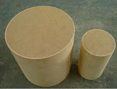Automotive Catalyst Carrier Cordierite Ceramic Honeycomb Filter