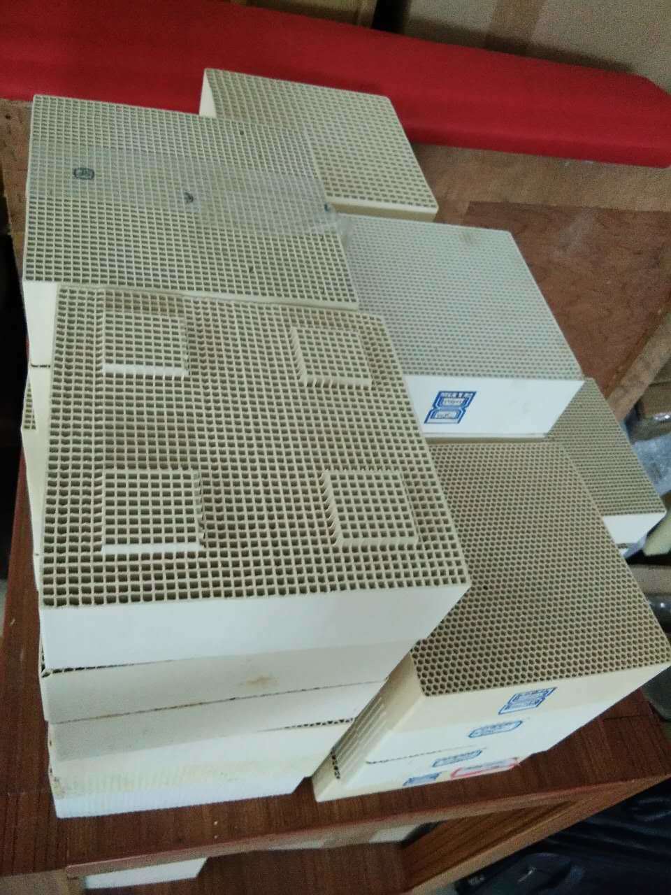 Honeycomb Ceramic Heat Transfer Media for Rto