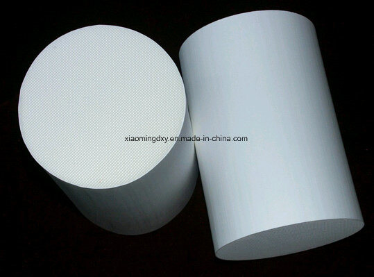 Honeycomb Ceramic Substrate Catalyst Ceramic Honeycomb for Vehicle/Motorcycle